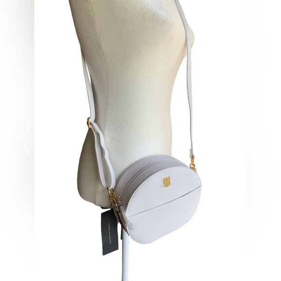 Tommy Hilfiger Saffiano Canteen Crossbody Purse Bag White Women’s NWT - Picture 2 of 14